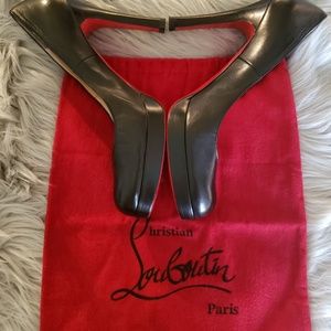 🇺🇸Authentic Christian Louboutin Pumps